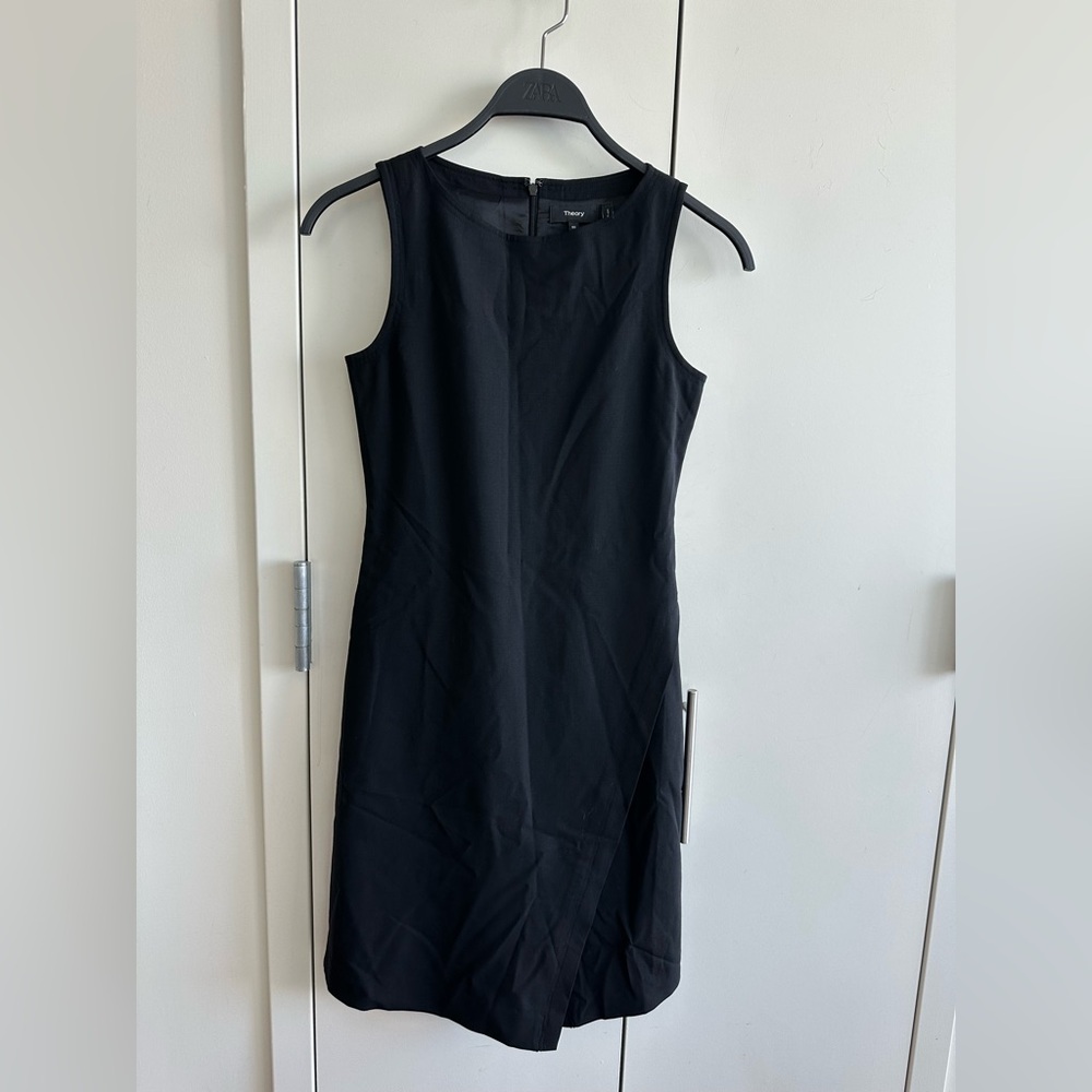 Theory Elegant Black Midi Dress